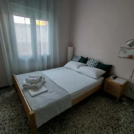 A La Playa Неа Плагия